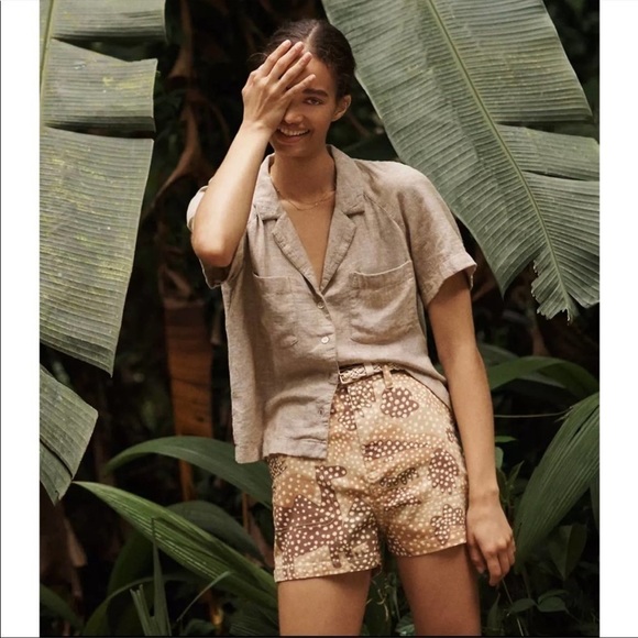 Madewell Pants - Madewell Camp Shorts in Zoo Review Size Large